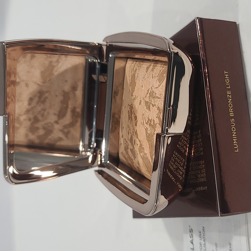 BNIB ✅ Hourglass #LUMINOUS BRONZE LIGHT Ambient Lighting Bronzer ✨NEW IN BOX - Picture 7 of 8